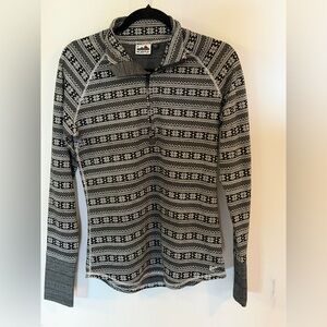 KAVU Women's Black and Gray Cowl Neck Sweater